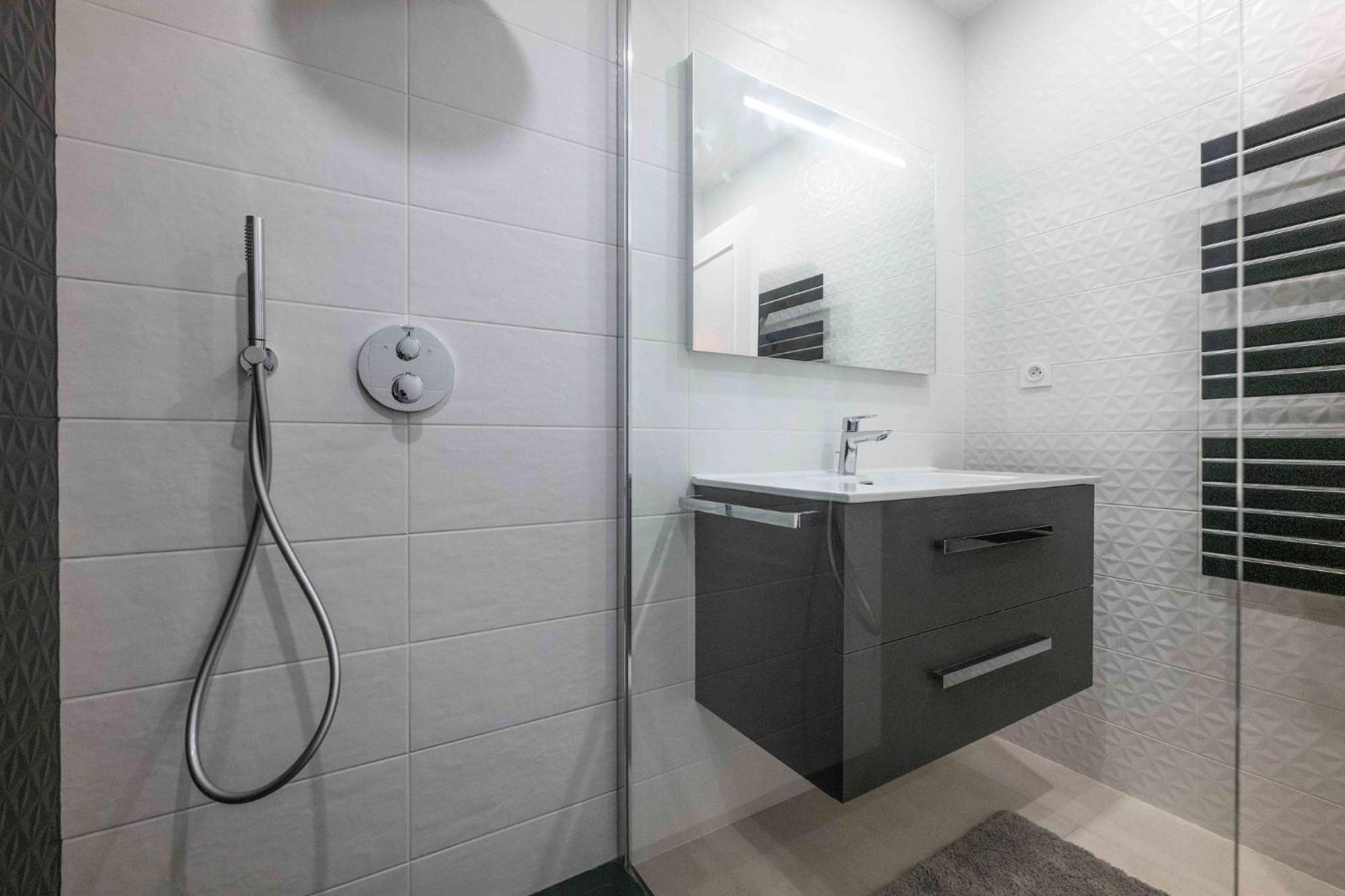 Somptueux Appartement 20M Plages Avec Vue Mer Antibes Exterior foto